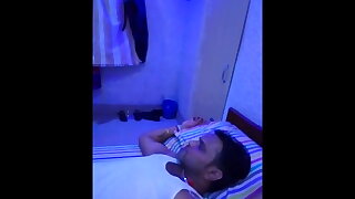 Indian Couple Pawan and Sakshi Honeymoon Sex Tape Hindi
