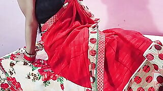 Desi bhabhi sex her boyfriend in front of husband (blue film)