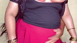 Indian hot girls satisfy her customer with giving best service